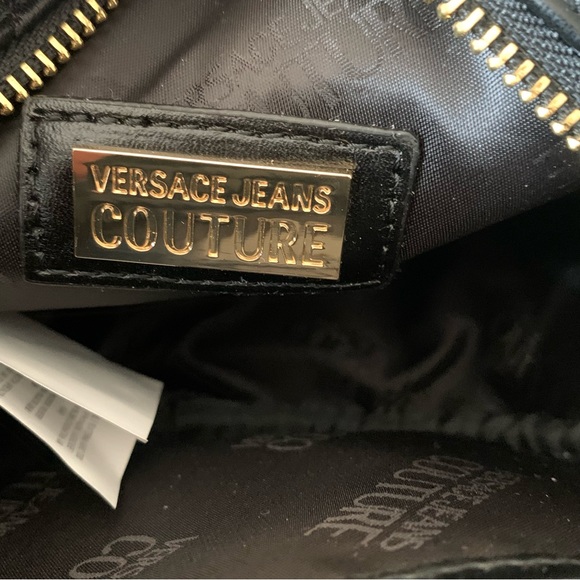 Versace Jeans Couture Quilted Rounded Crossbody Bag Gold-tone Chain Logo Charms - Picture 9 of 13